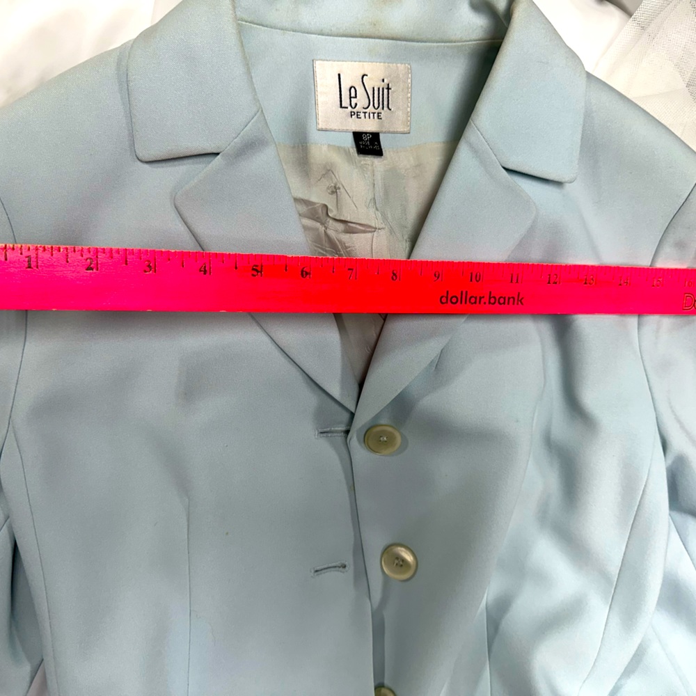 Suit - Picture 5 of 15